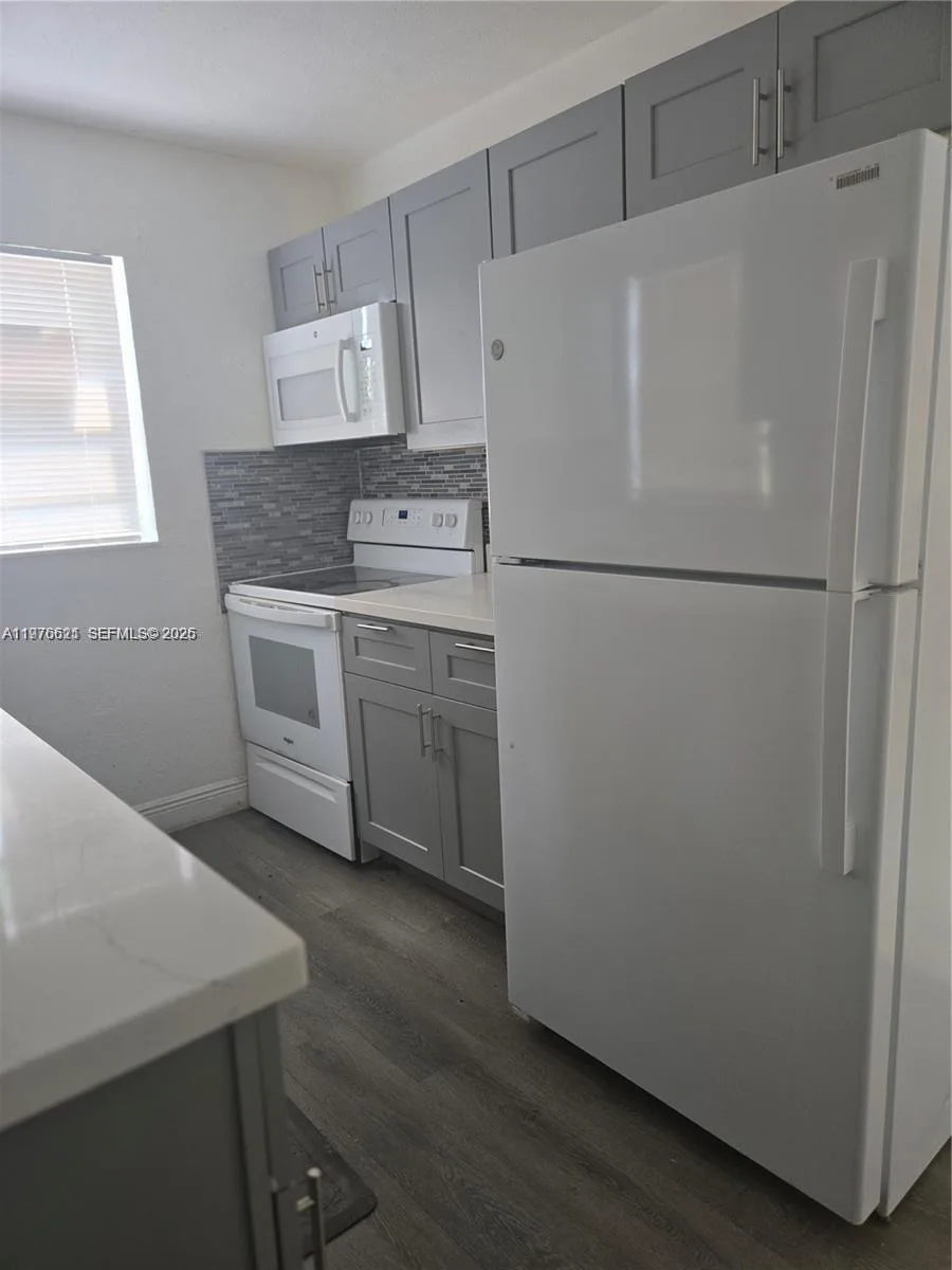 2111 NW 26th Ave # 2111, Fort Lauderdale, FL 33311 photo 4