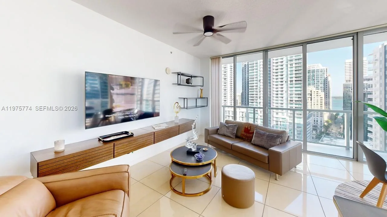 79 SW 12th St # 2206-S, Miami, FL 33130