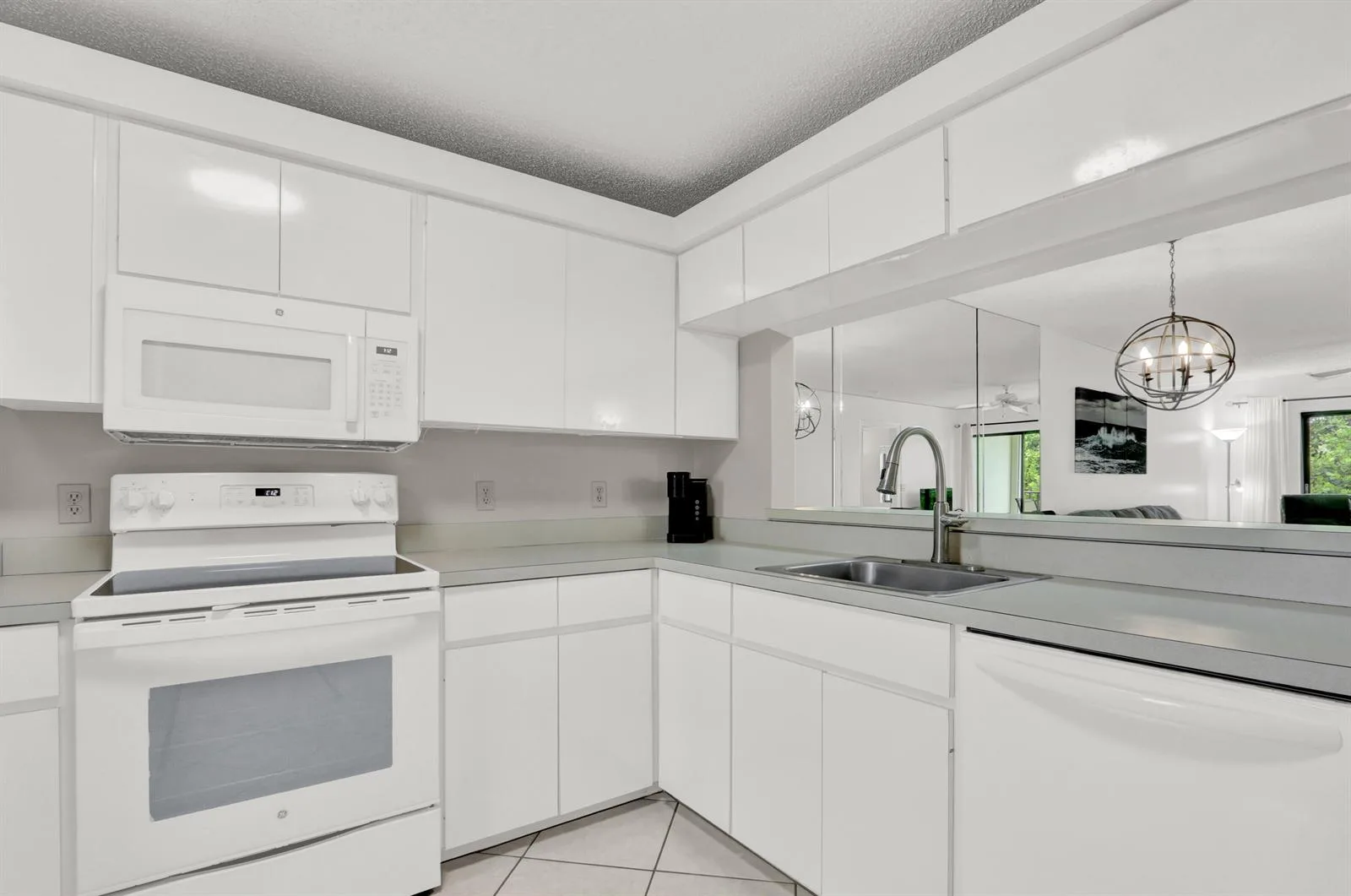 115 Bamboo Road # 205, Palm Beach Shores, FL 33404