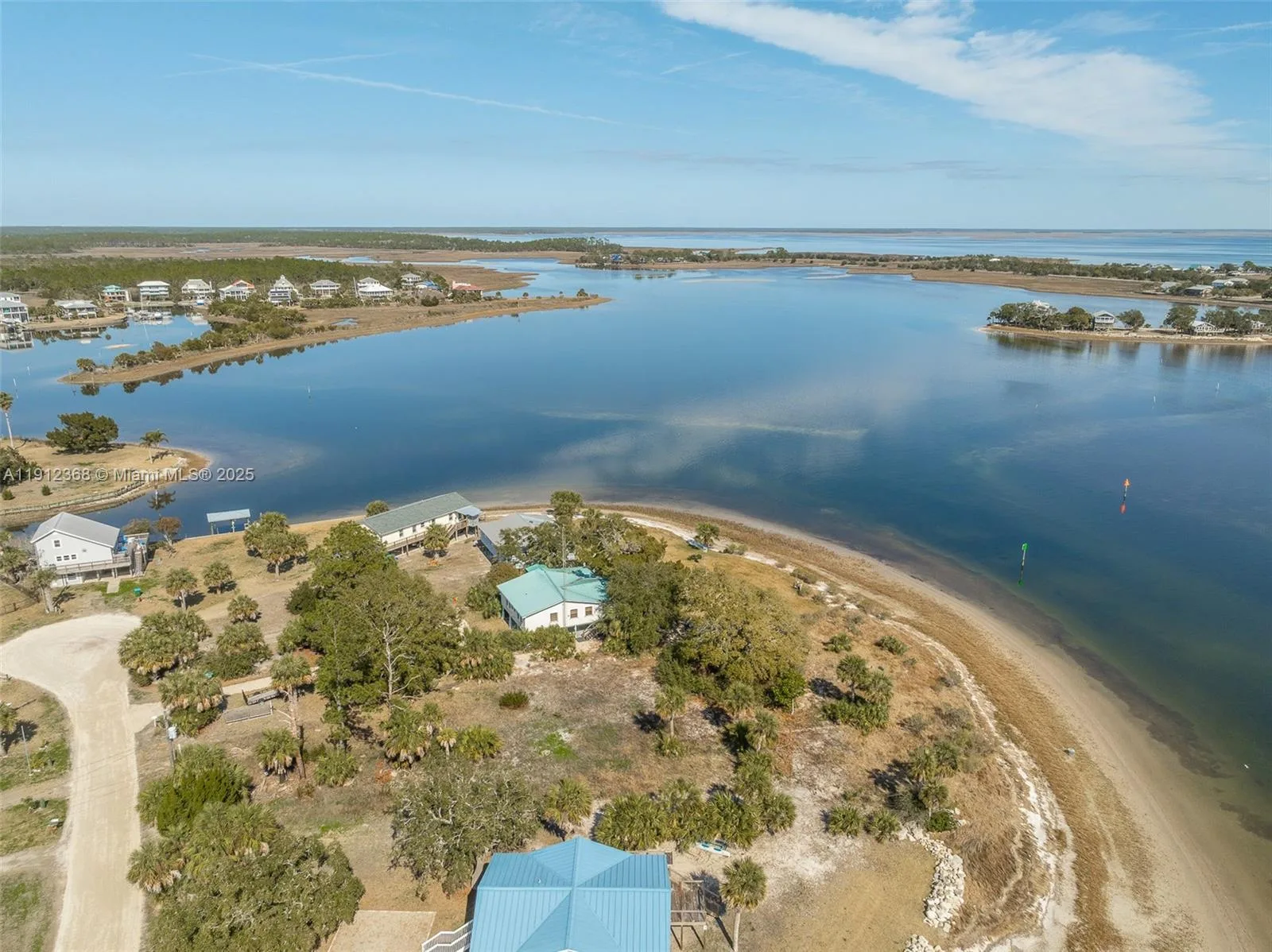 197 BEATY TAFF DR, Other City - In The State Of Florida, FL 32327