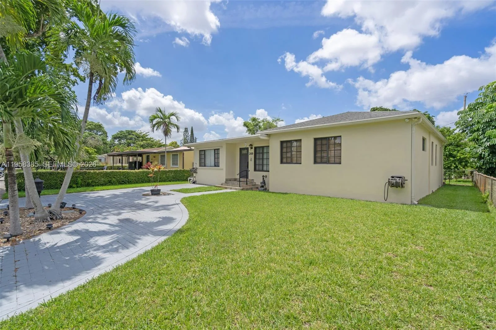 249 Carlisle Dr, Miami Springs, FL 33166 photo 2