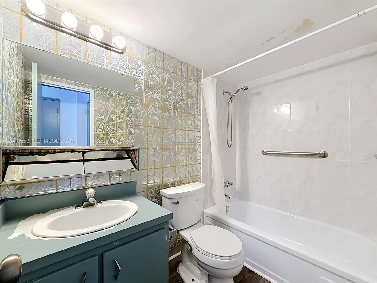 1228 West Ave # 208, Miami Beach, FL 33139 photo 11
