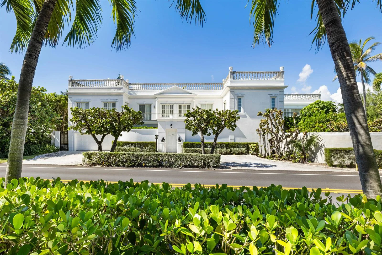 1048 S Ocean Boulevard, Palm Beach, FL 33480 photo 3