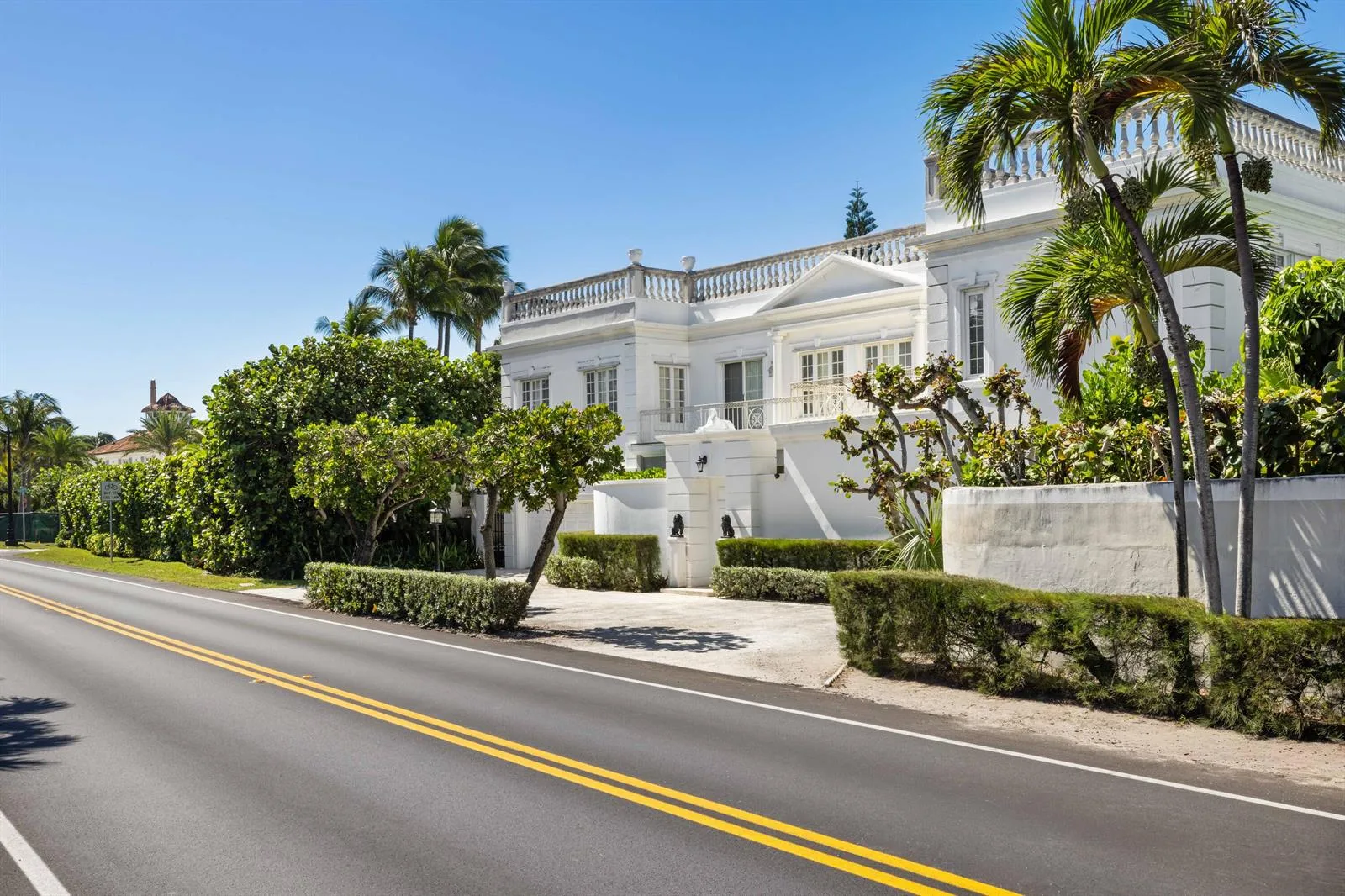 1048 S Ocean Boulevard, Palm Beach, FL 33480 photo 6