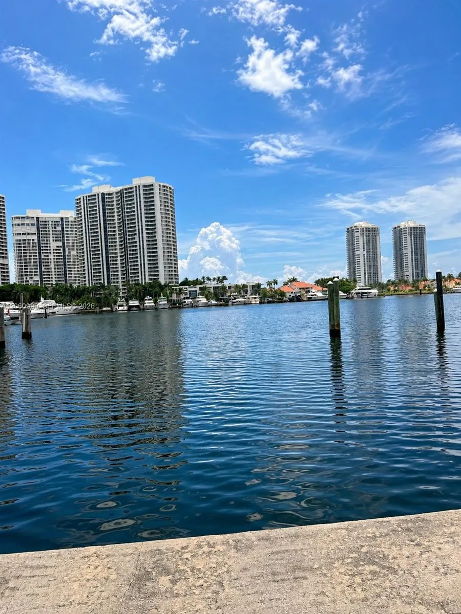 3601 NE 207th St, Aventura, FL 33180 photo 9