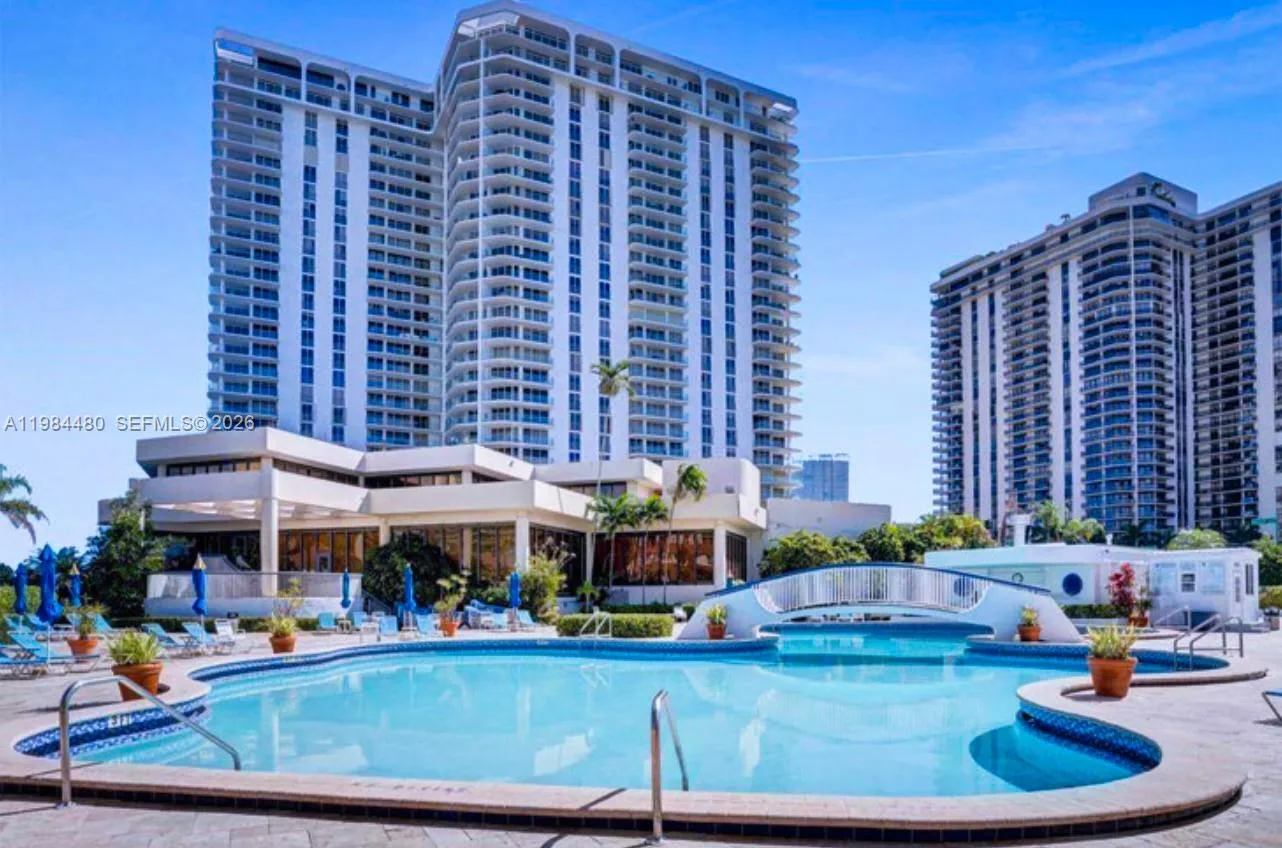 19707 Turnberry Way # 5A, Aventura, FL 33180 photo 2