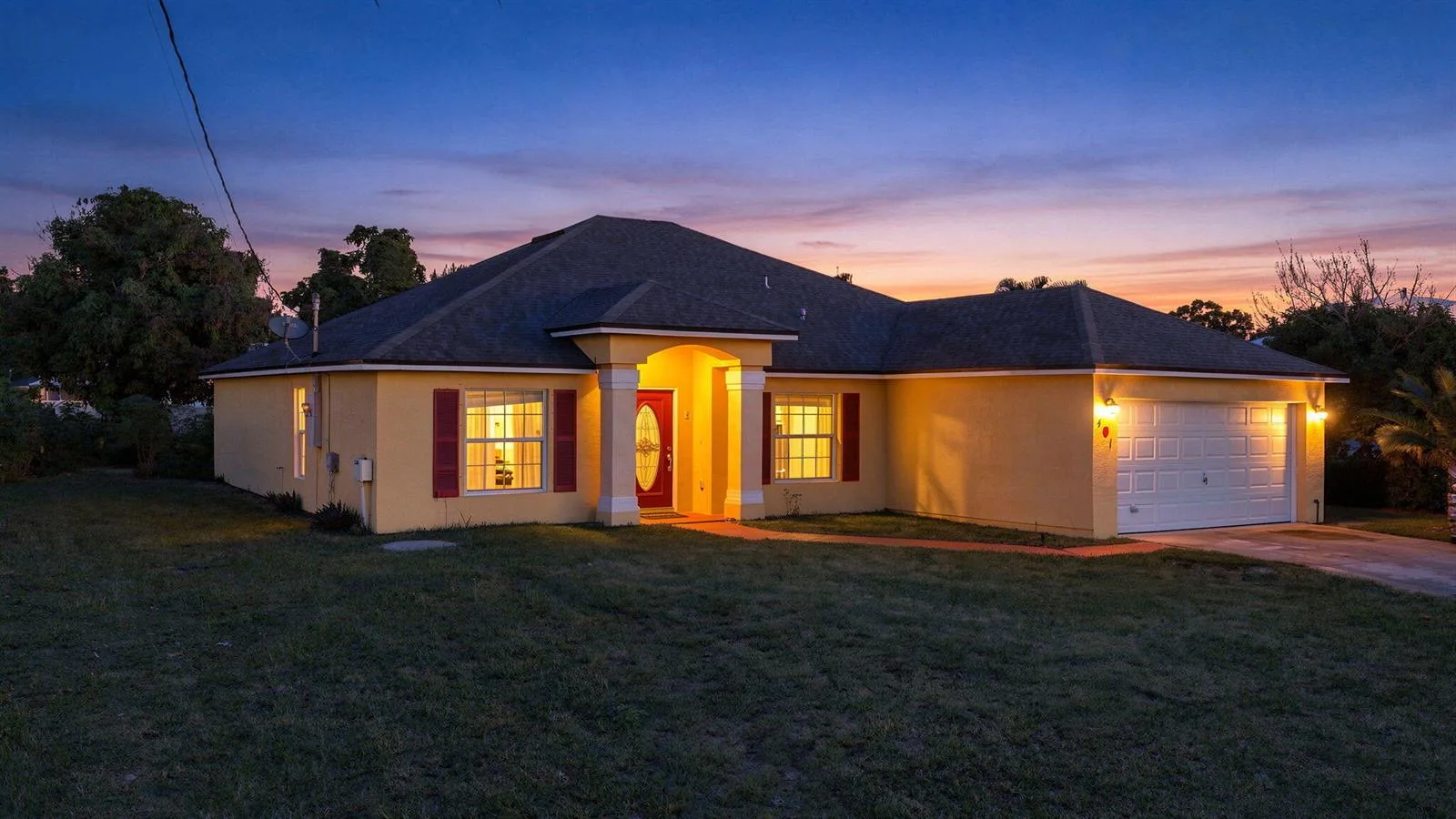 491 SW Namoit Place, Port St. Lucie, FL 34953