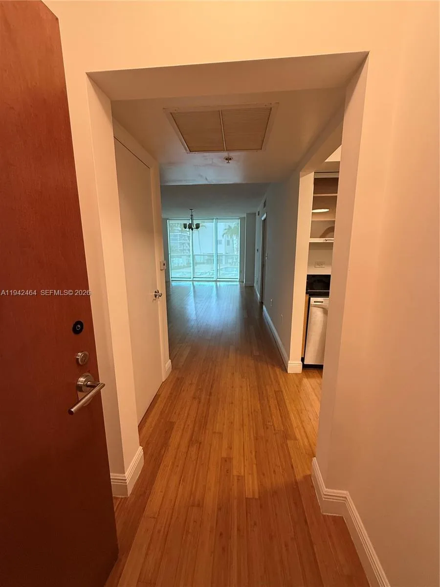 31 SE 5th St # 1204, Miami, FL 33131 photo 11