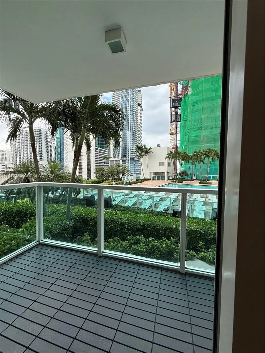 31 SE 5th St # 1204, Miami, FL 33131 photo 3