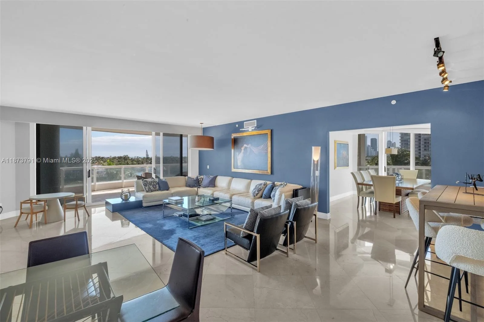 21050 Point Pl # 605, Aventura, FL 33180