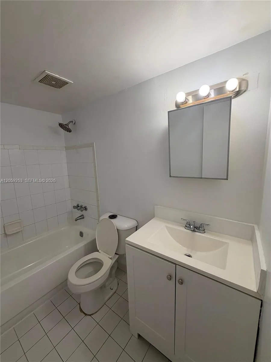 291 NW 177th St # C-117, Miami Gardens, FL 33169 photo 10