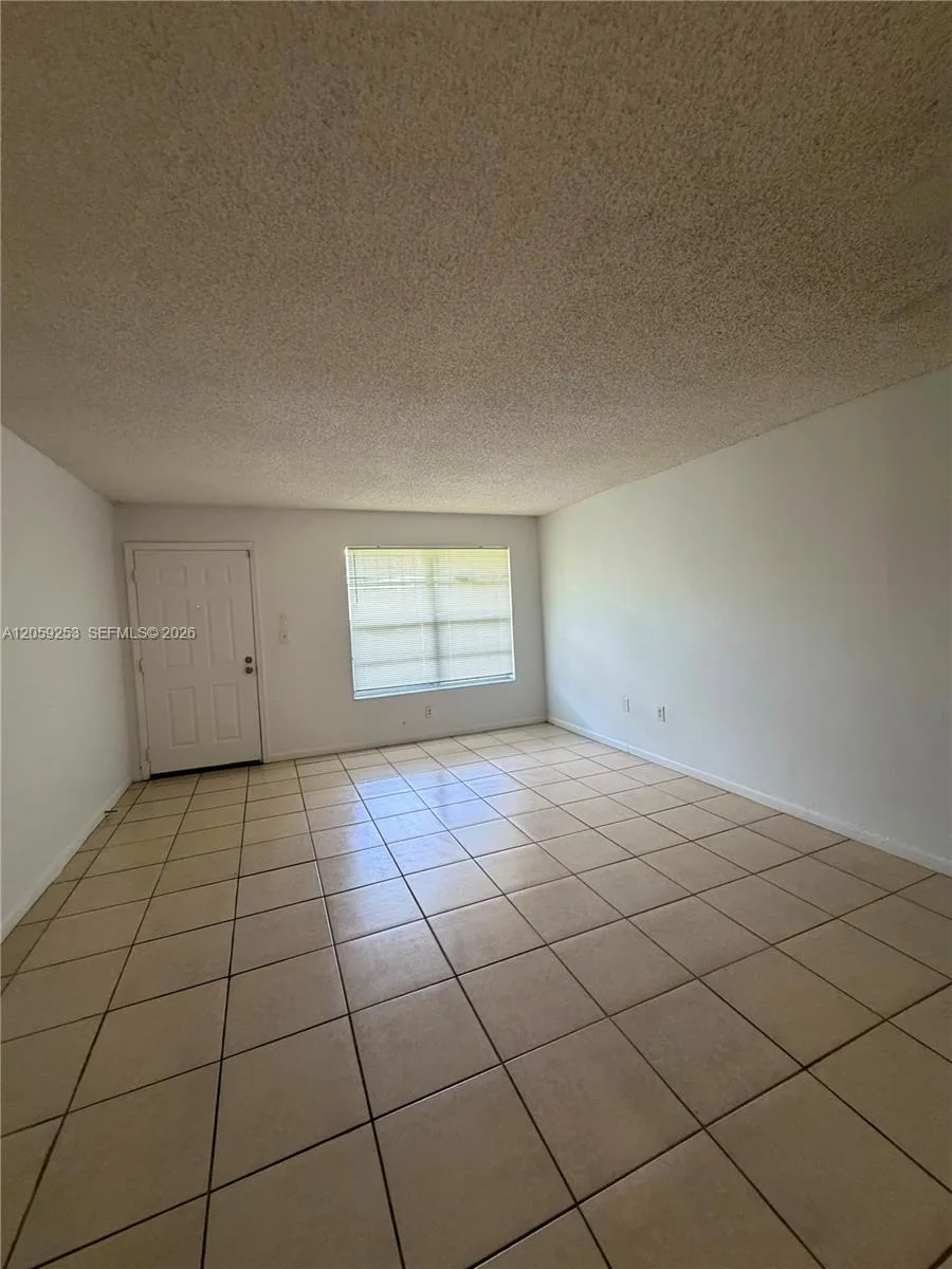 291 NW 177th St # C-117, Miami Gardens, FL 33169 photo 2
