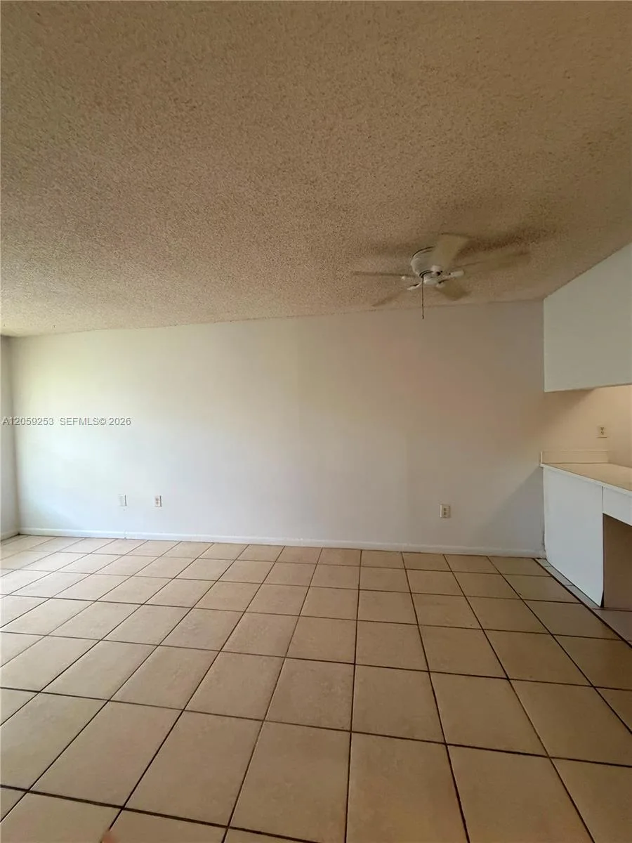 291 NW 177th St # C-117, Miami Gardens, FL 33169 photo 3