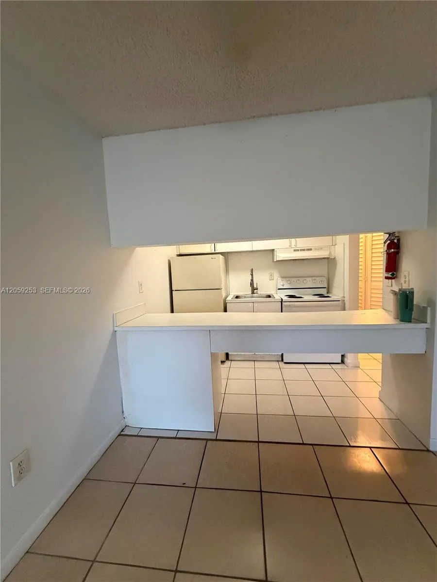 291 NW 177th St # C-117, Miami Gardens, FL 33169 photo 4