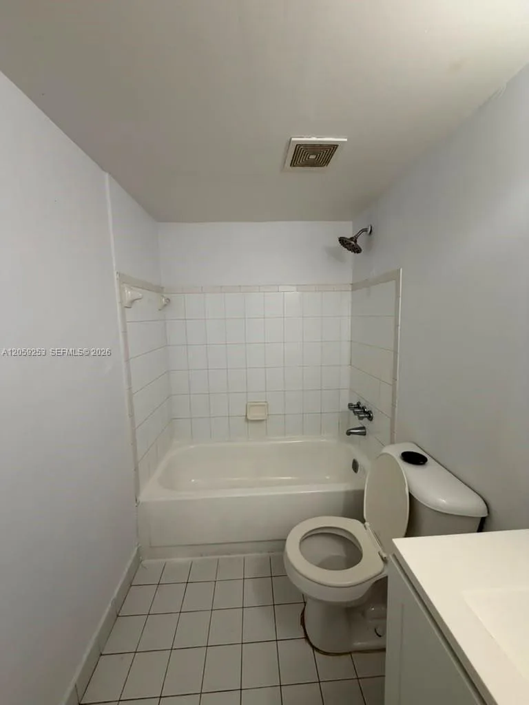 291 NW 177th St # C-117, Miami Gardens, FL 33169 photo 9