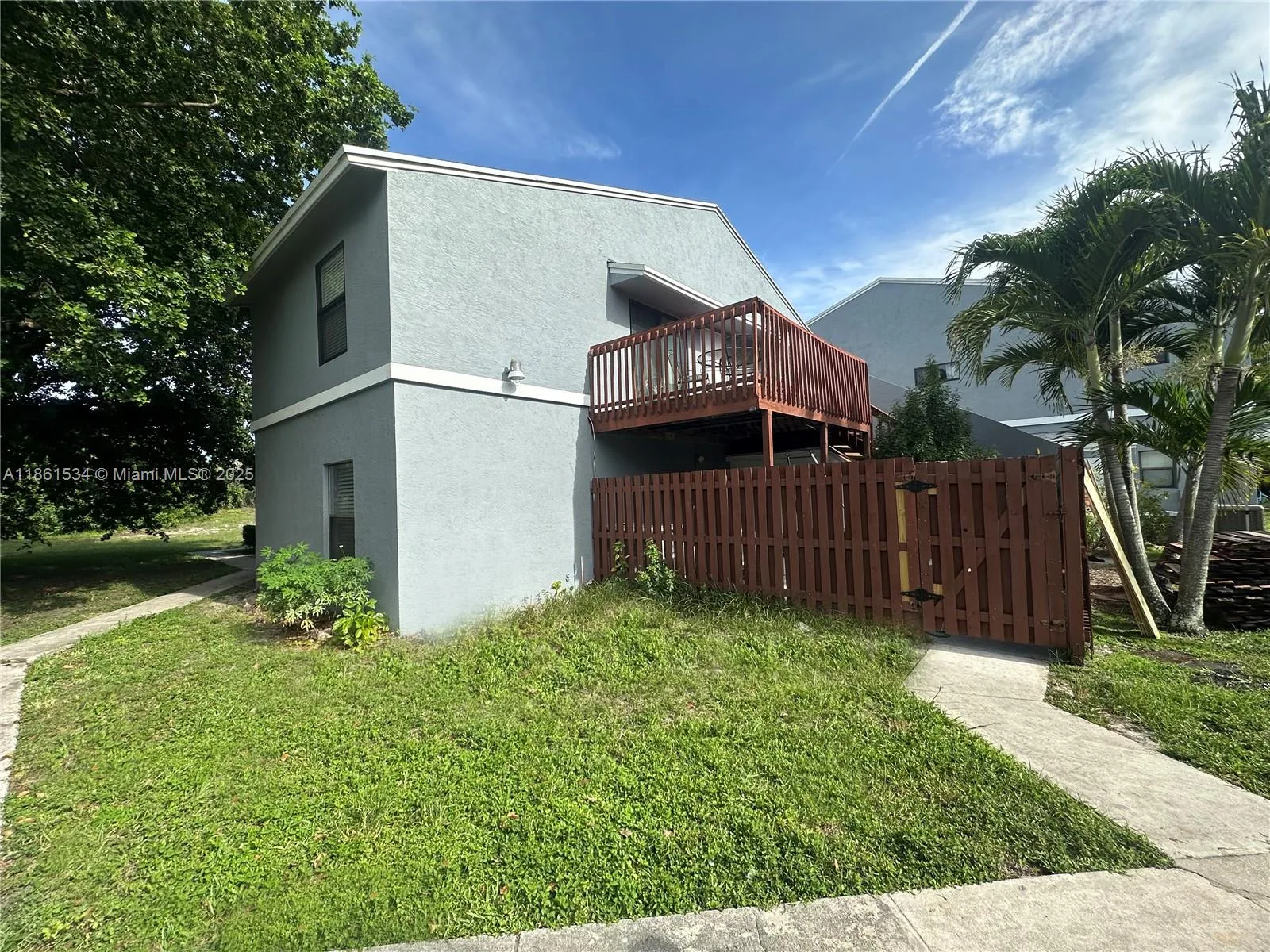 22 Crossings Cir # E, Boynton Beach, FL 33435 — photo 2 of 28