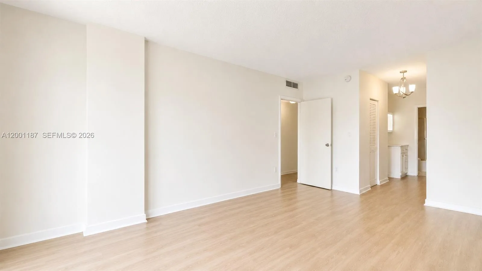 300 Bayview Dr # 315, Sunny Isles Beach, FL 33160 photo 11