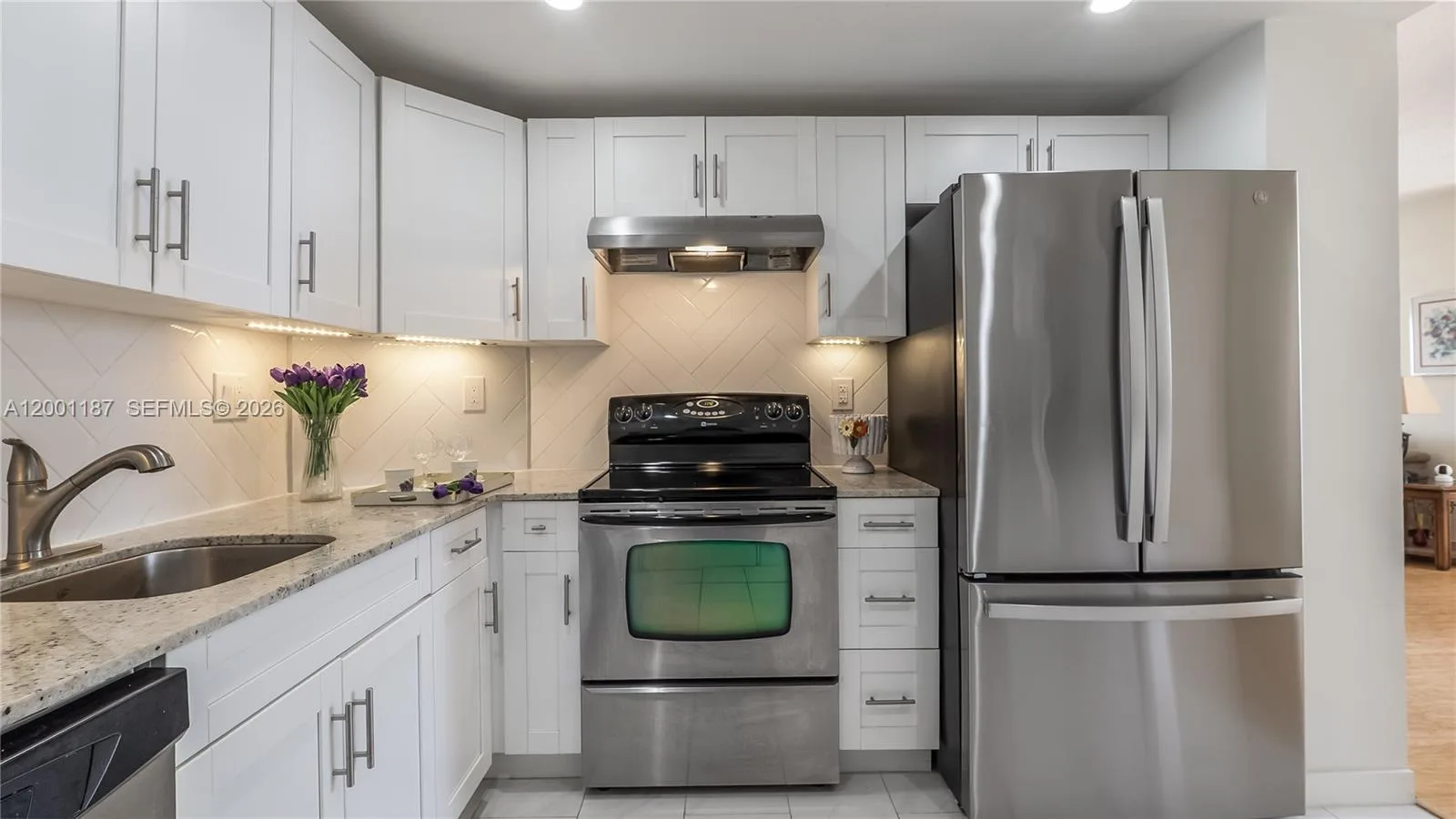 300 Bayview Dr # 315, Sunny Isles Beach, FL 33160 photo 7