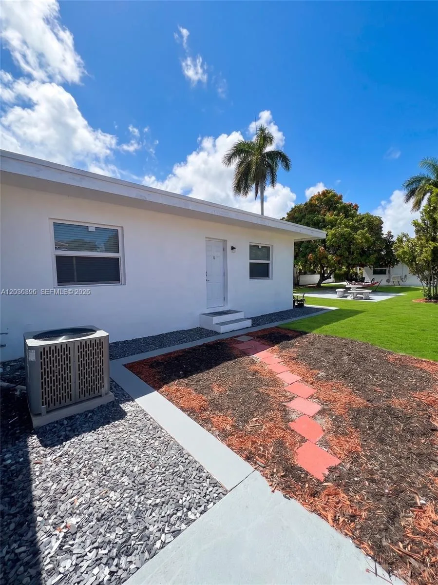 2847 Polk St # 2, Hollywood, FL 33020