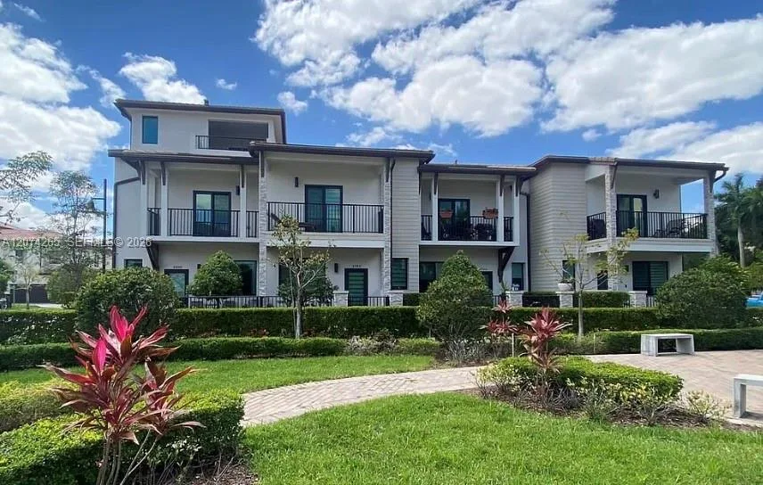 4940 NW 83rd Ave # 4940, Doral, FL 33166