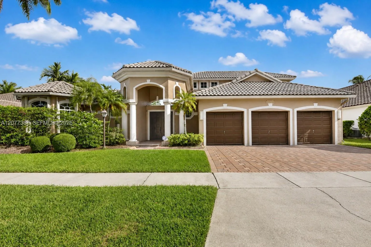 13727 NW 18th St, Pembroke Pines, FL 33028