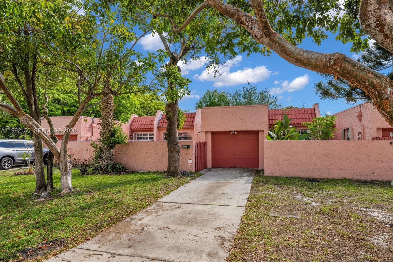 1624 NW 56th Ave # 14, Lauderhill, FL 33313 photo 2