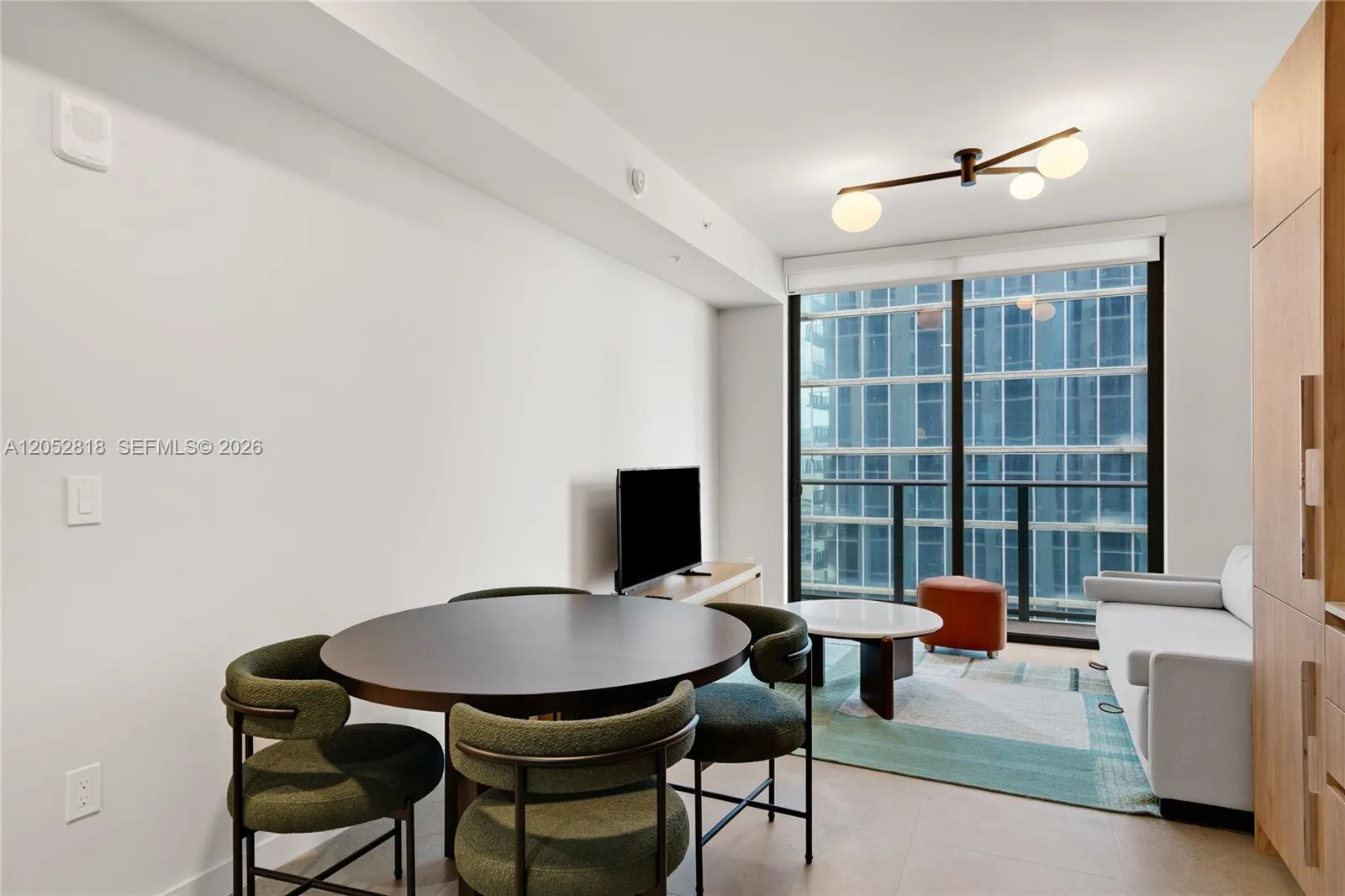 11 NE 6th St # 2204, Miami, FL 33132 photo 3