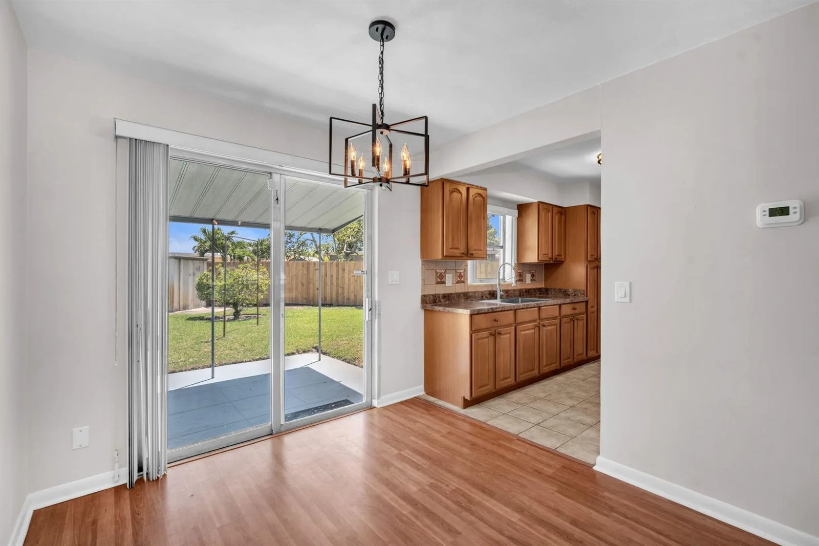 145 Greenbrier Drive, Palm Springs, FL 33461 photo 6