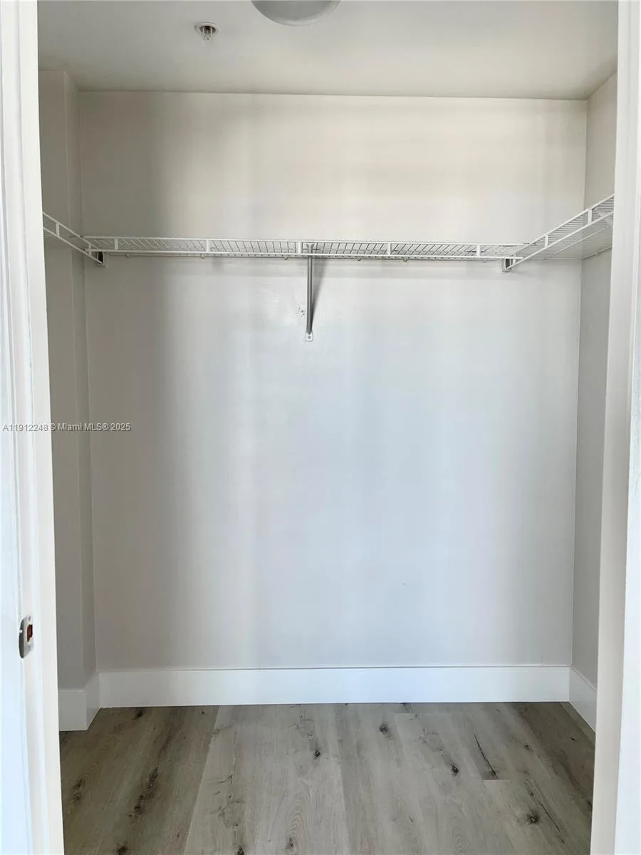 244 Biscayne Blvd # 3404, Miami, FL 33132 photo 13