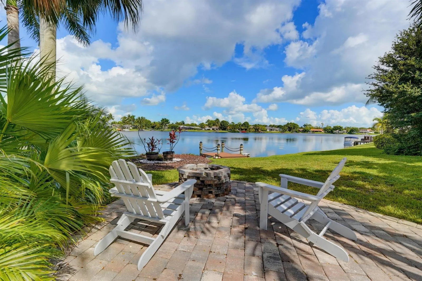1619 Wiltshire Village Drive, Wellington, FL 33414 photo 2