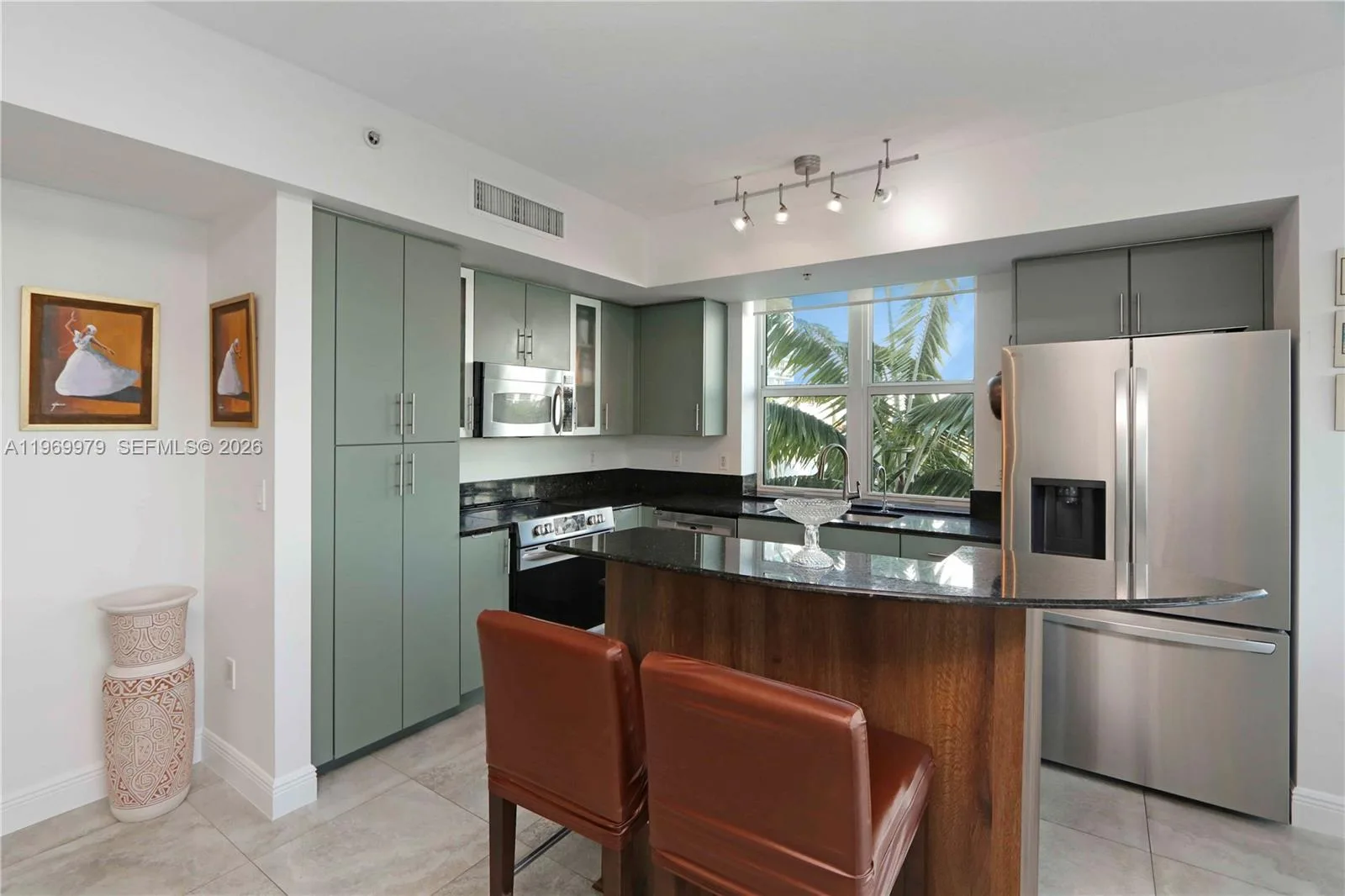 7910 Harbor Island Dr # 405, North Bay Village, FL 33141 photo 7