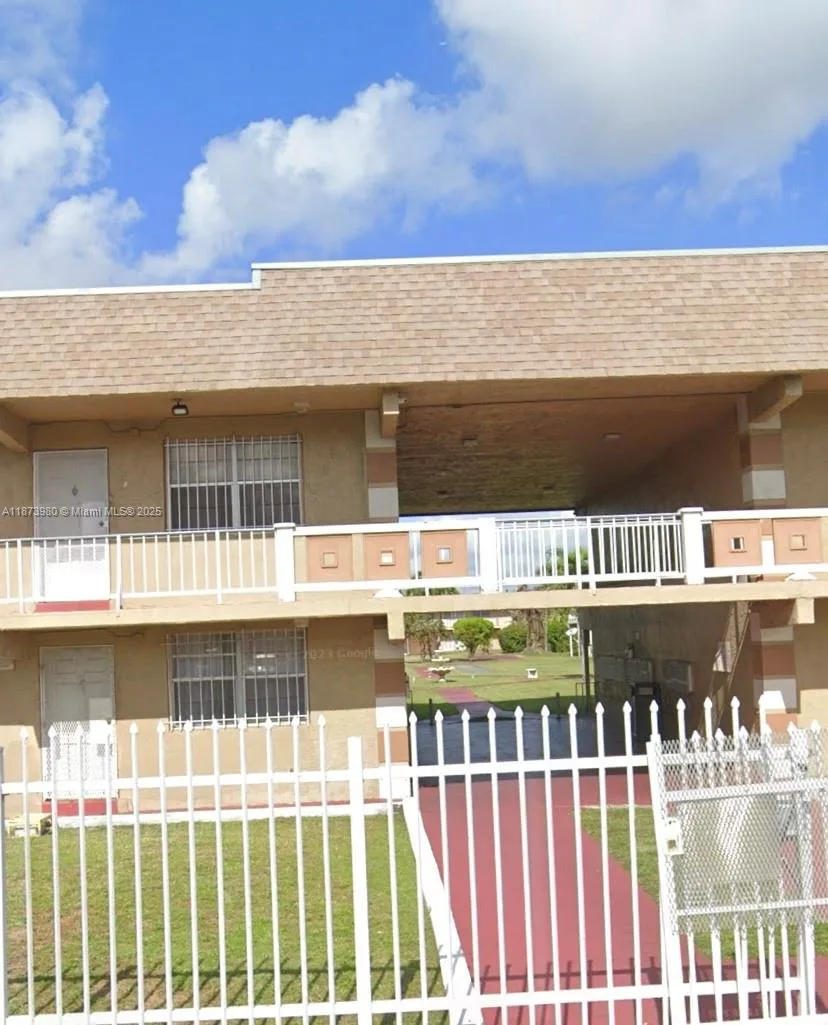 301 NW 177th St # 227, Miami Gardens, FL 33169 photo 6