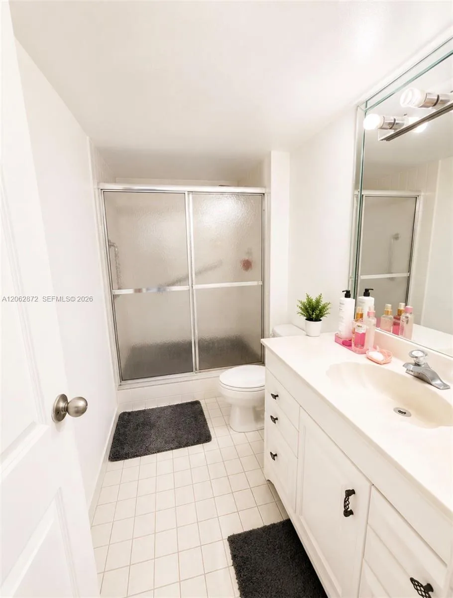 600 Three Islands Blvd # 1207, Hallandale Beach, FL 33009 photo 5