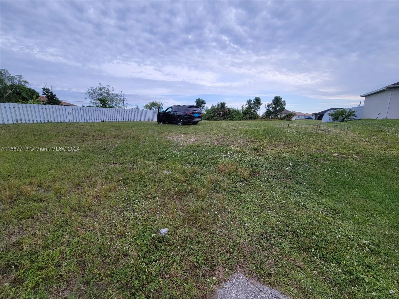 722 NE 12th Street, Cape Coral, FL 33909 photo 2