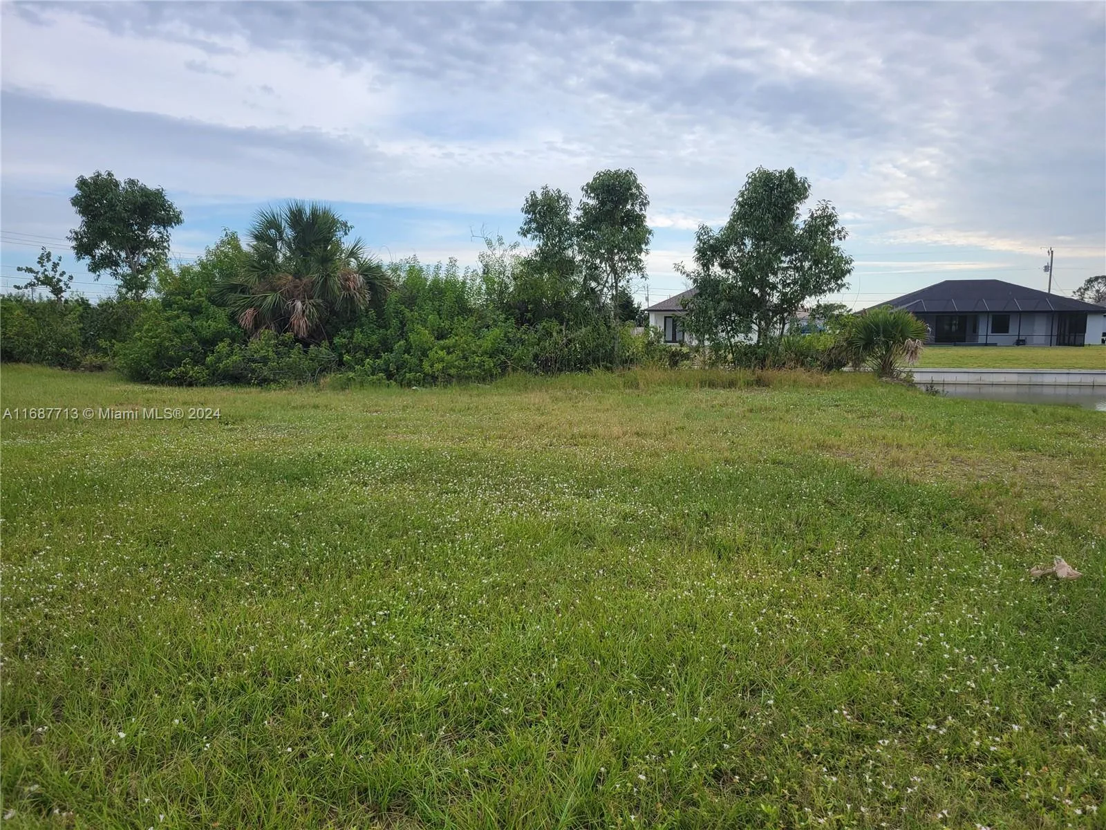 722 NE 12th Street, Cape Coral, FL 33909 photo 3