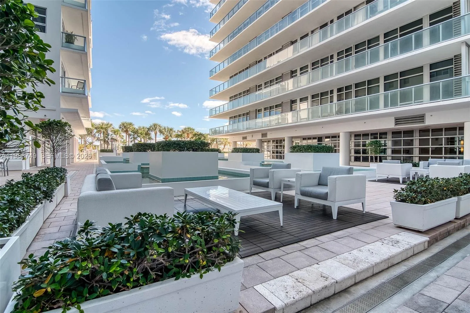 3737 Collins Ave # S-203, Miami Beach, FL 33140