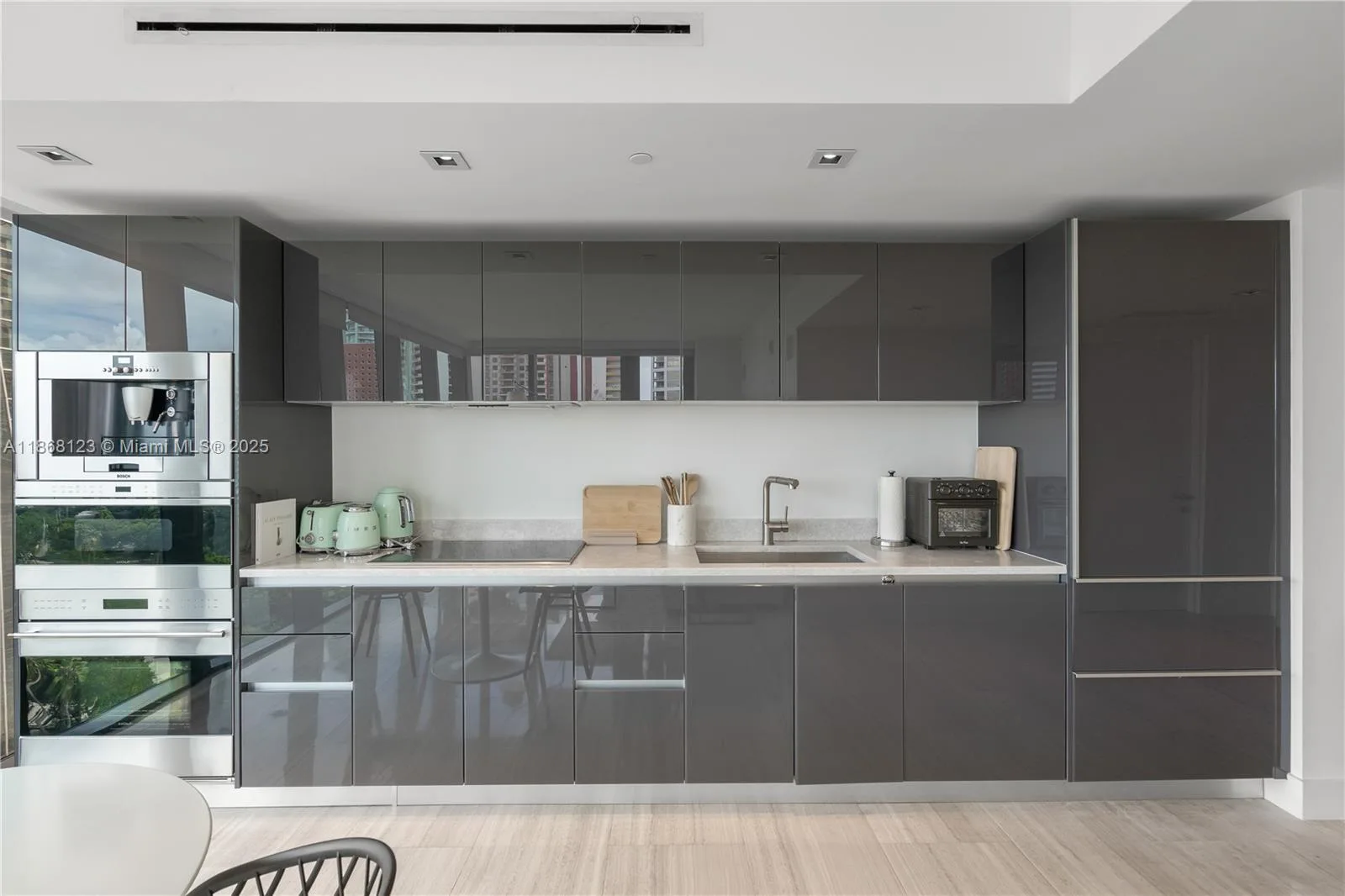 1451 Brickell Ave # 1204, Miami, FL 33131 photo 5