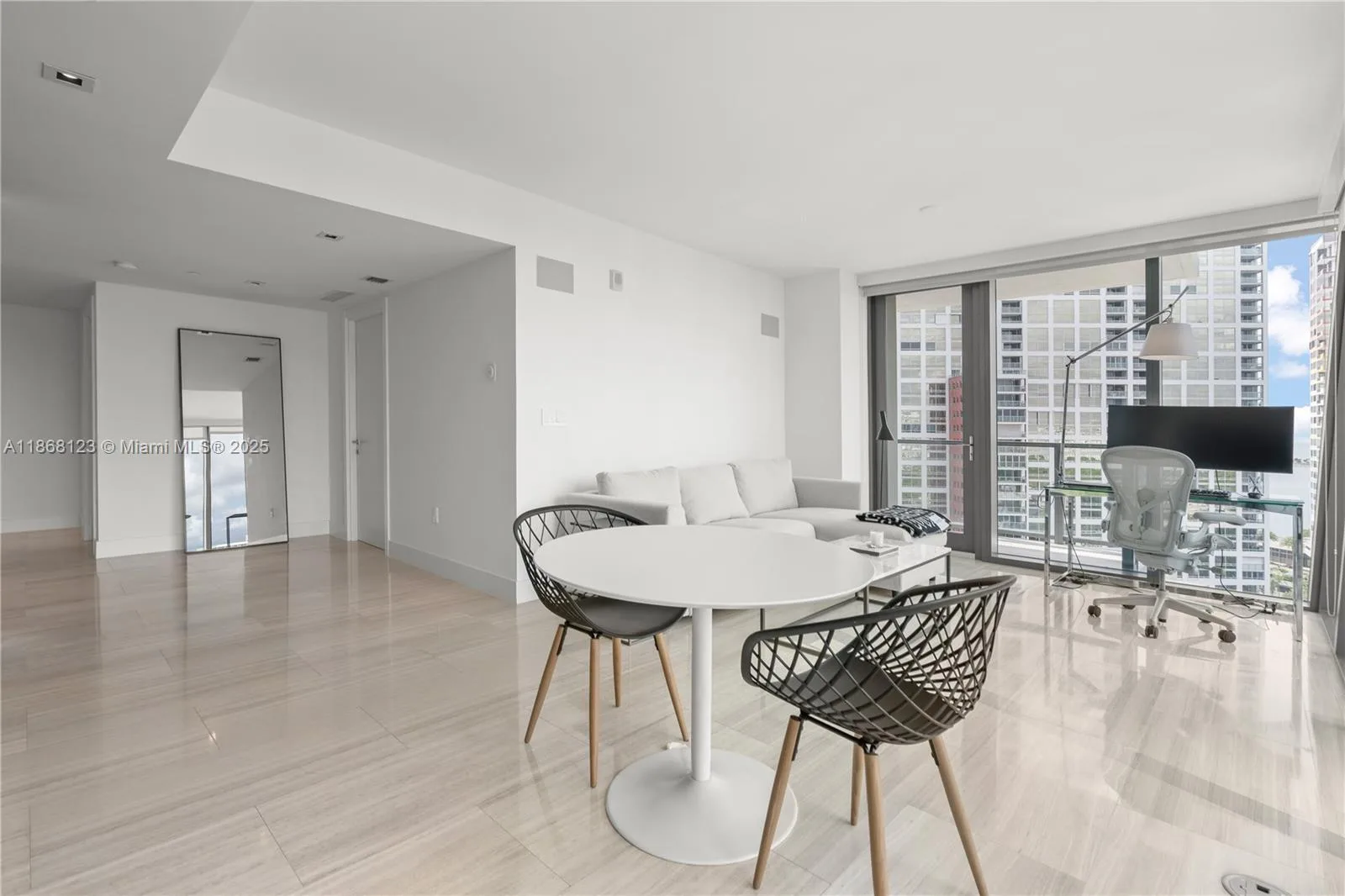1451 Brickell Ave # 1204, Miami, FL 33131 photo 8