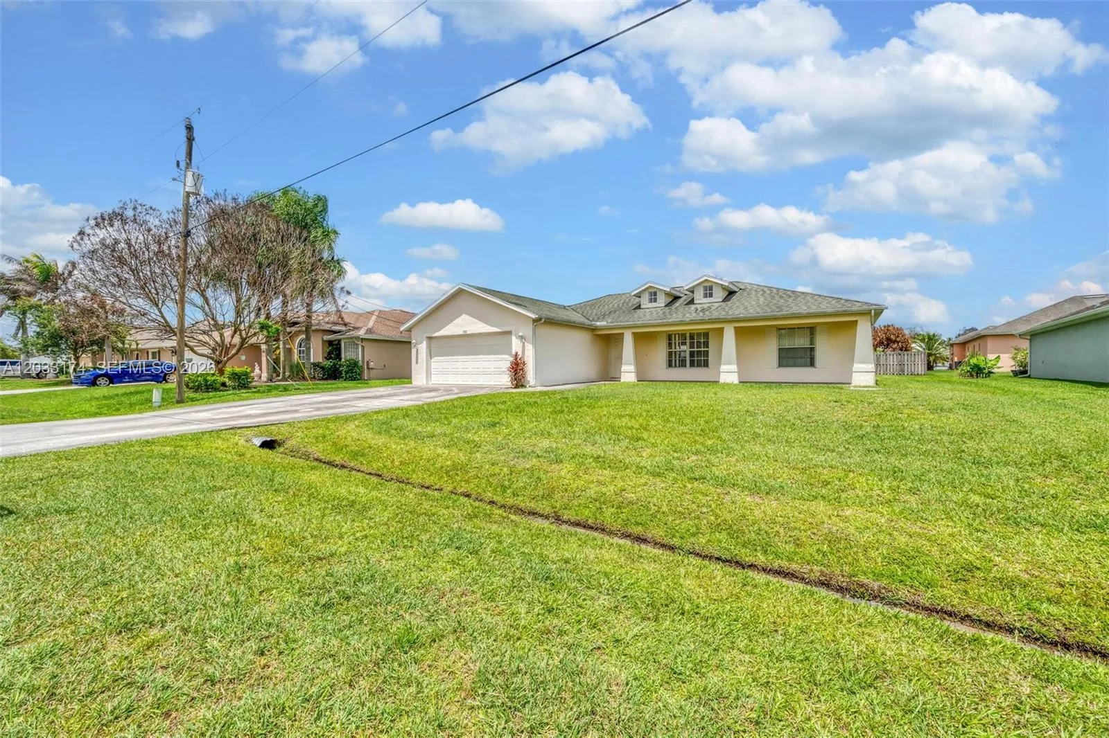 5767 NW Cahaba St, Port St. Lucie, FL 34986