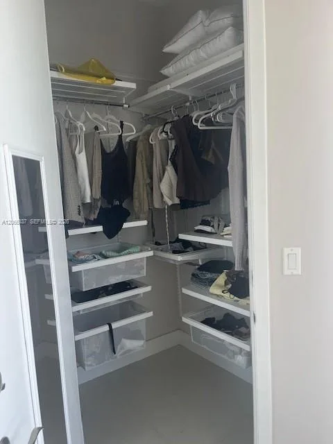 15901 Collins Ave # 604, Sunny Isles Beach, FL 33160 photo 11