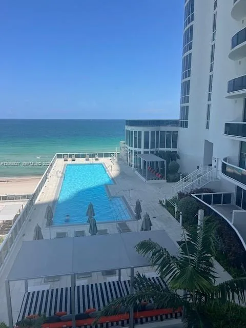 15901 Collins Ave # 604, Sunny Isles Beach, FL 33160 photo 2