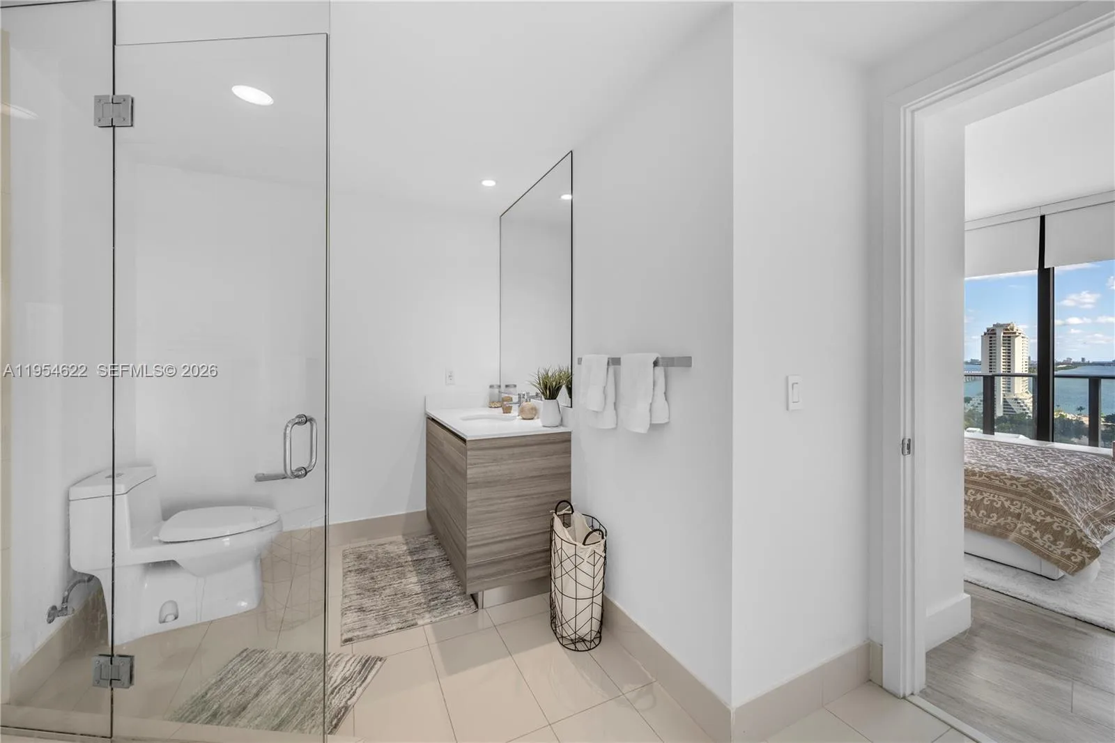 121 NE 34th St # 1704, Miami, FL 33137 photo 12