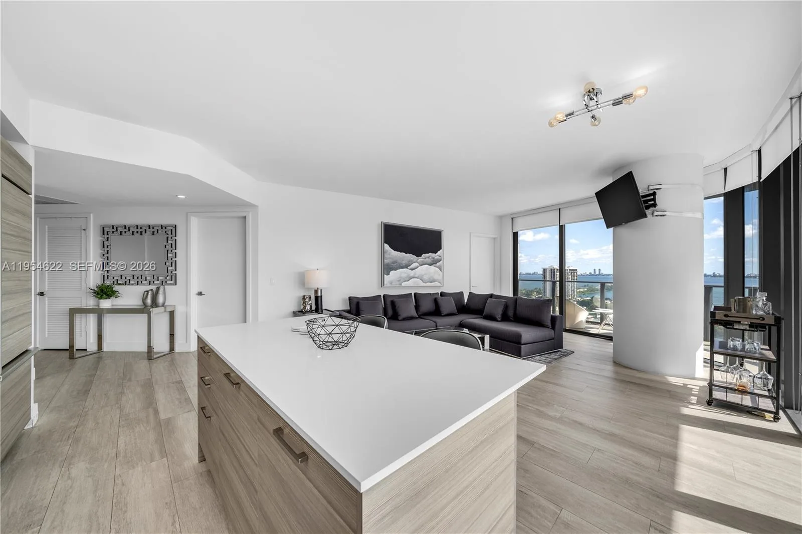 121 NE 34th St # 1704, Miami, FL 33137 photo 2