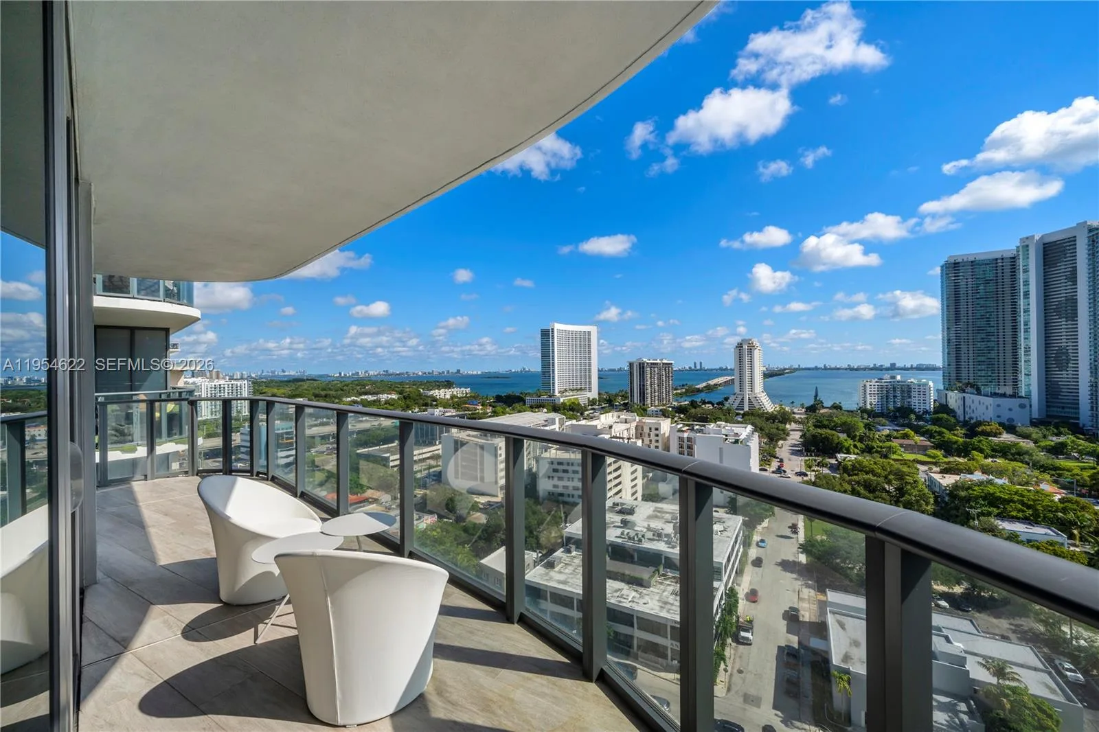 121 NE 34th St # 1704, Miami, FL 33137 photo 4