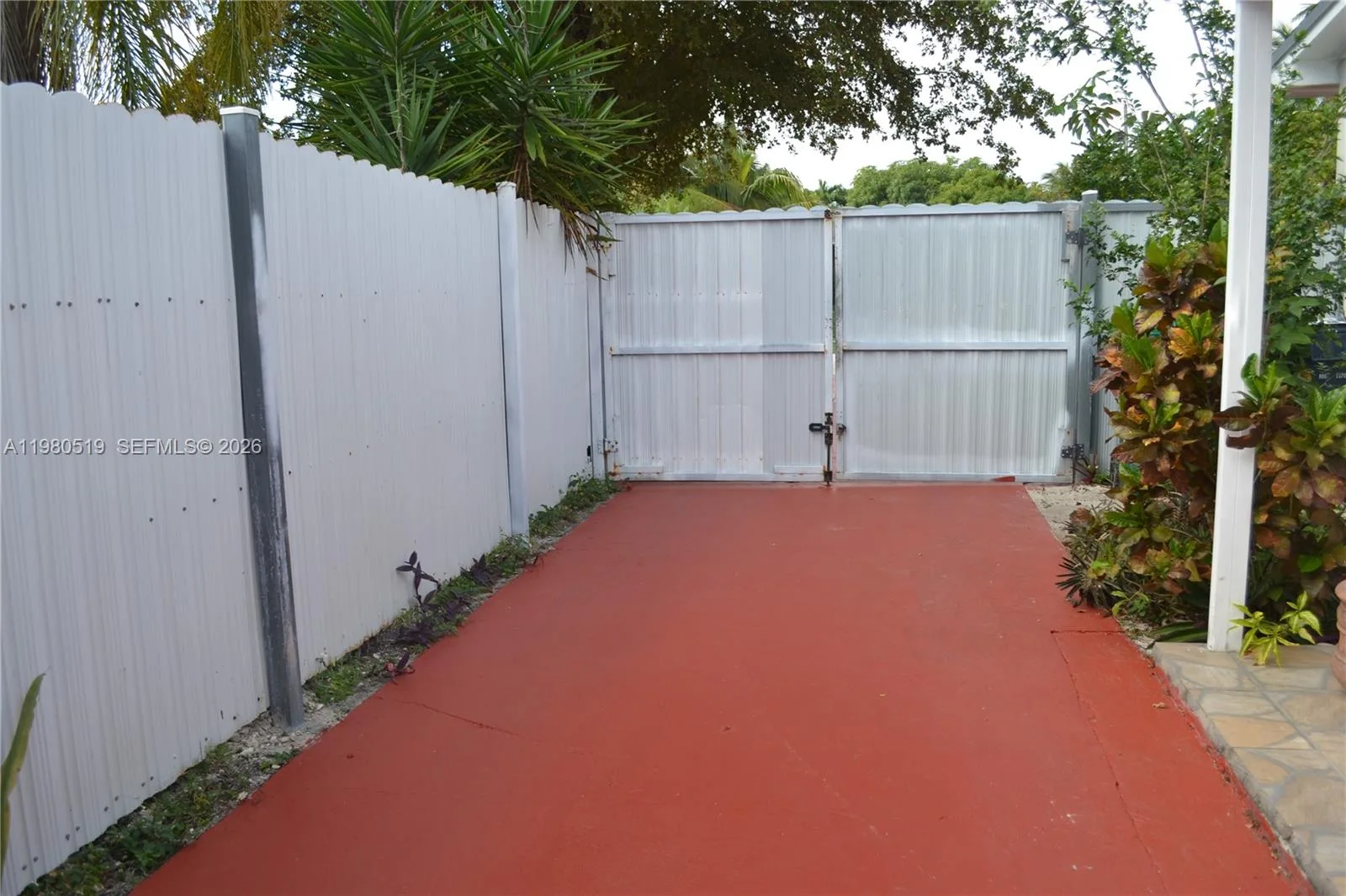 19901 SW 92nd Ave, Cutler Bay, FL 33157 photo 4