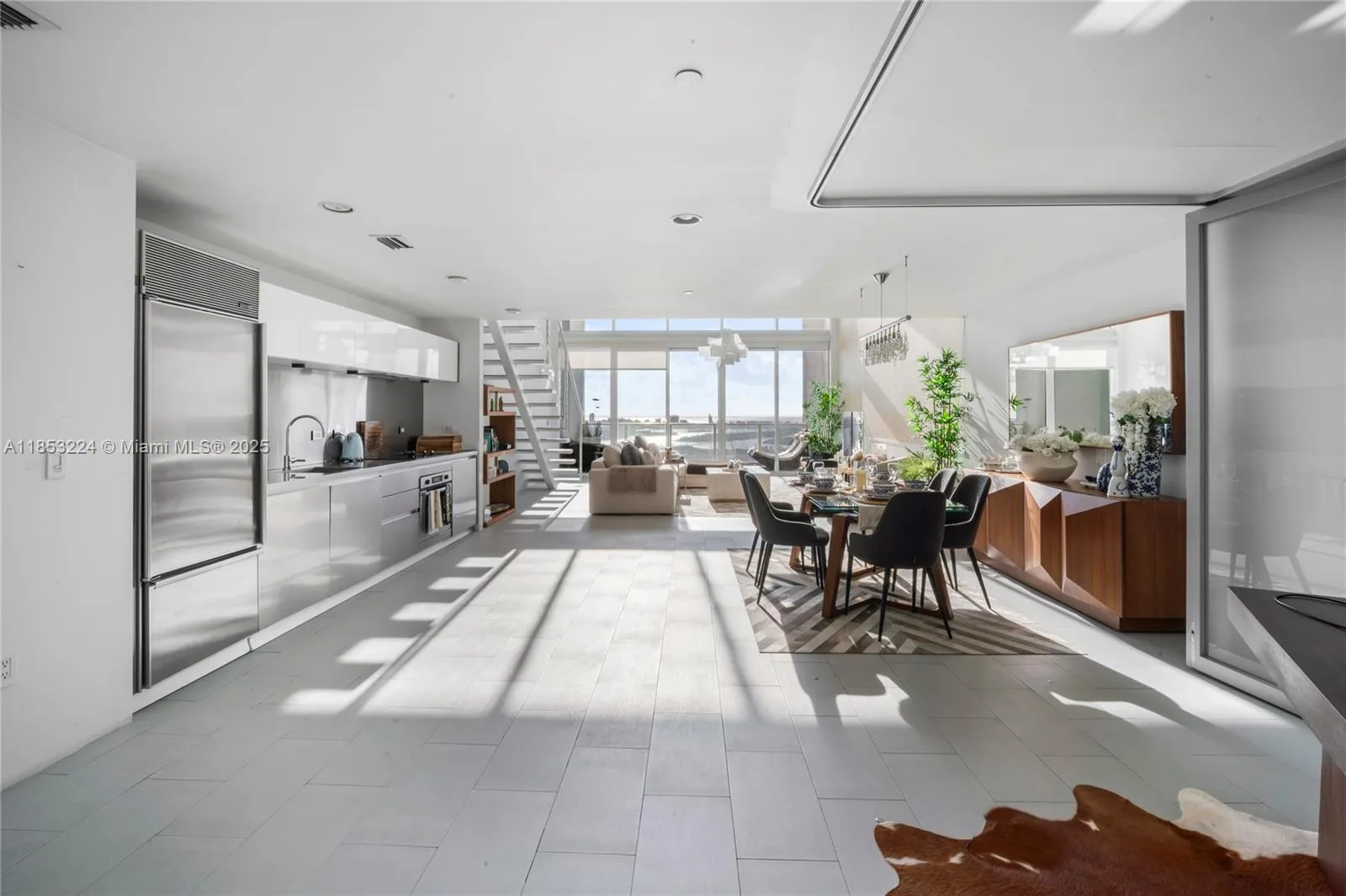 1040 Biscayne Blvd # 3203, Miami, FL 33132 photo 3