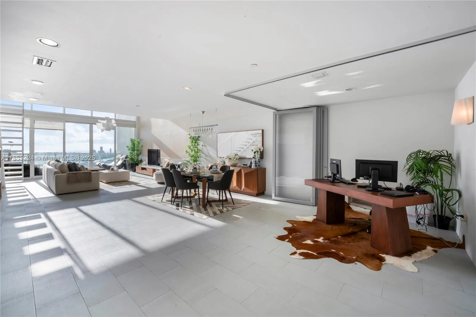 1040 Biscayne Blvd # 3203, Miami, FL 33132 photo 4