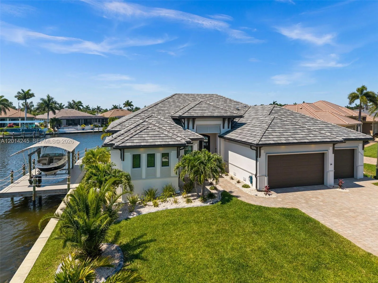 5201 Skylark Ct, Cape Coral, FL 33904 photo 3