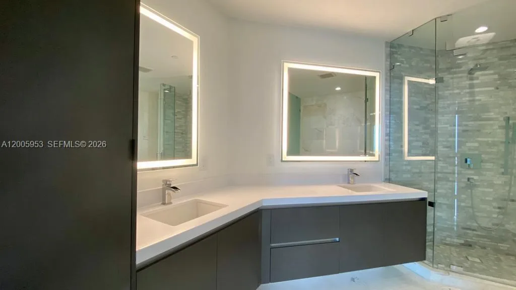 851 NE 1st Ave # 4404, Miami, FL 33132 photo 10