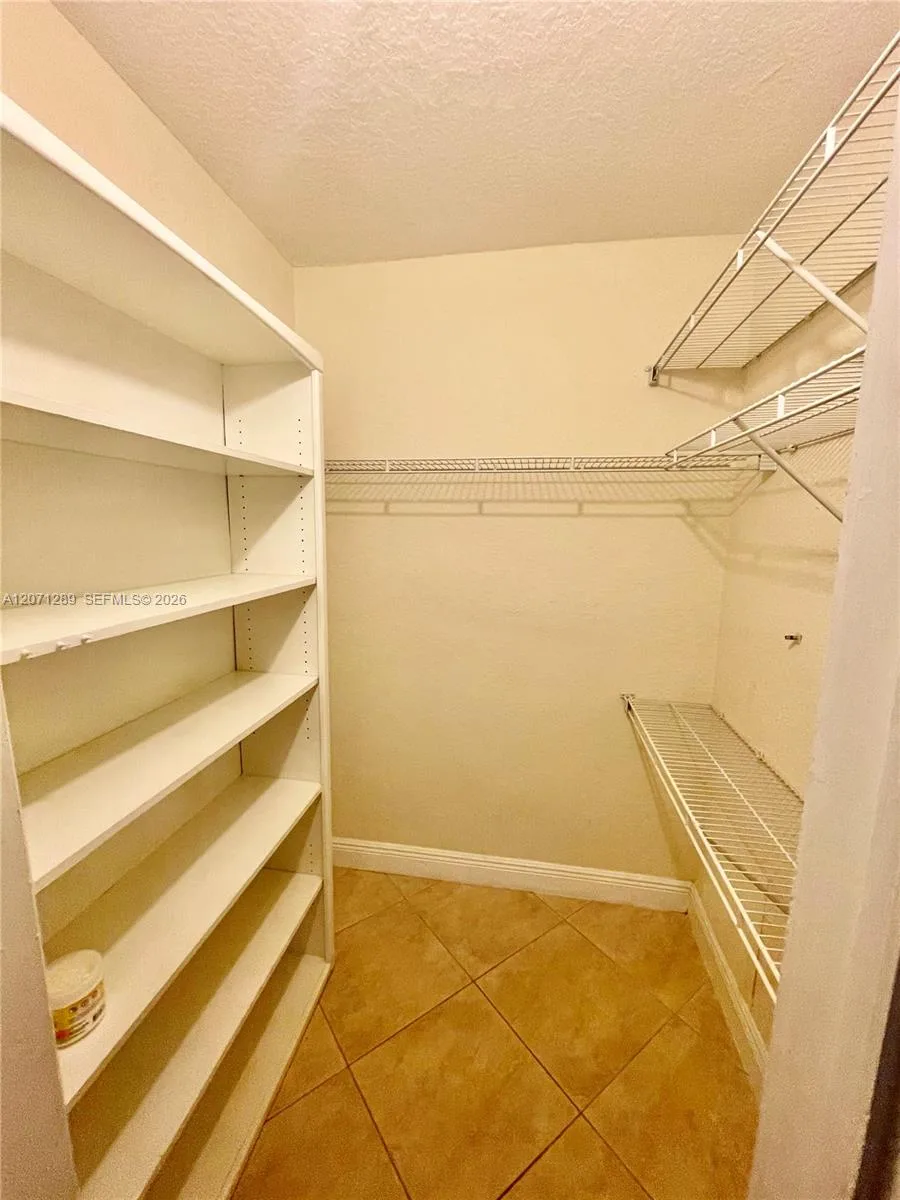 1460 NE 18th St # 102, Fort Lauderdale, FL 33305 photo 6